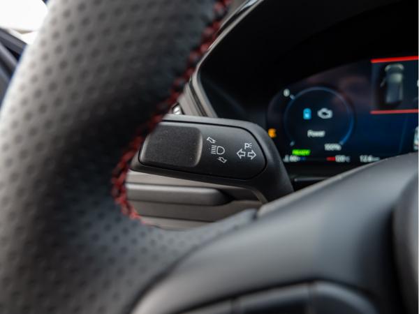 Ford Kuga ST-LINE PHEV SHZ KAMERA NAVI ACC MATRIX-LED