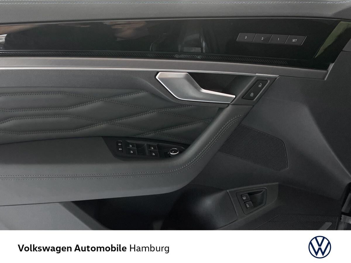 Volkswagen Touareg R 3,0 l V6 eHybrid OPF 4MOTION 2 / 8-Gang -Automatik (Tiptronic) _LGE