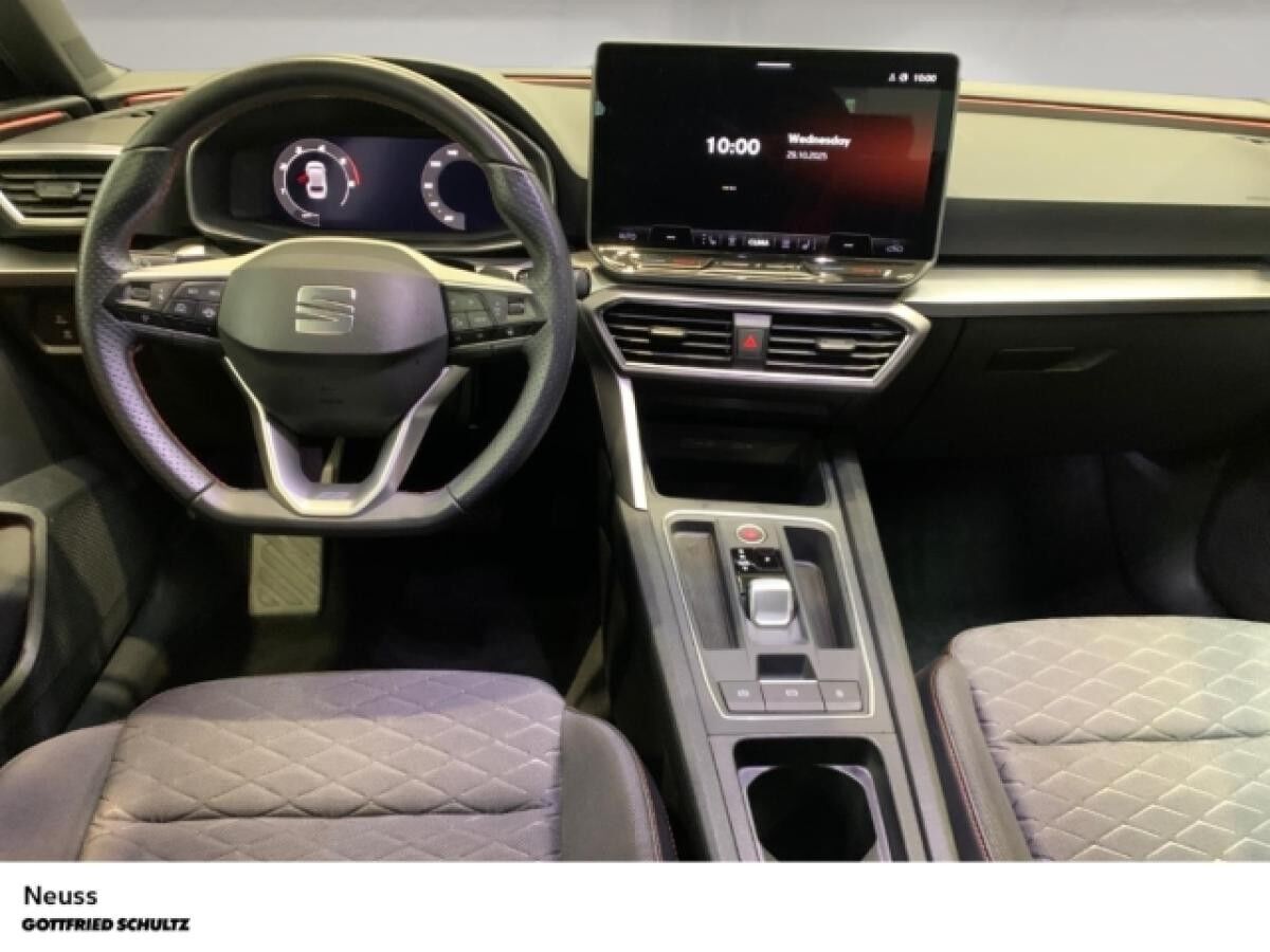 Seat Leon Sportstourer FR TDI DSG AHK NAVI SITZHEIZUNG EINPARKHILFE