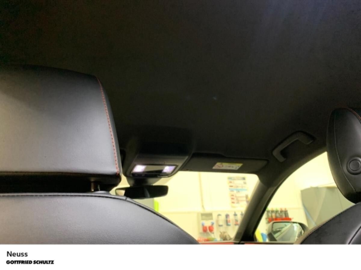 Seat Leon Sportstourer FR TDI DSG AHK NAVI SITZHEIZUNG EINPARKHILFE