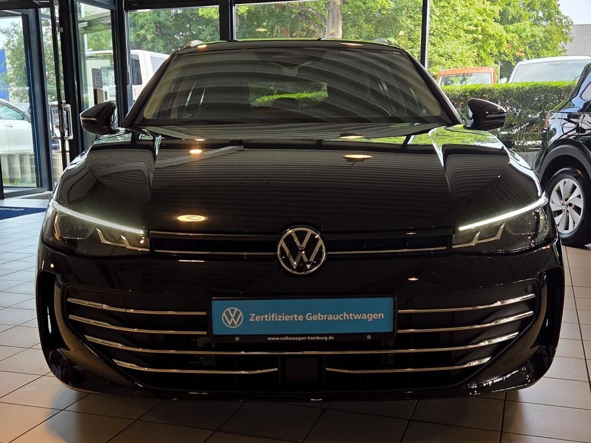 Volkswagen Passat Variant 1.5 eTSI DSG Business Navi ParkAssist Volkswagen Passat Variant 1.5 eTSI DSG Business Navi ParkAssist