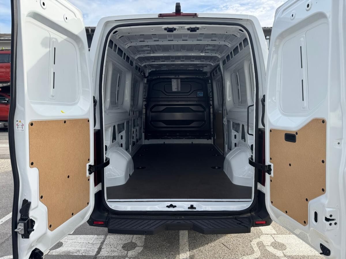 Nissan Interstar L2H2 3,5 dCi 130 - N-Connecta BA, HT270, LRB