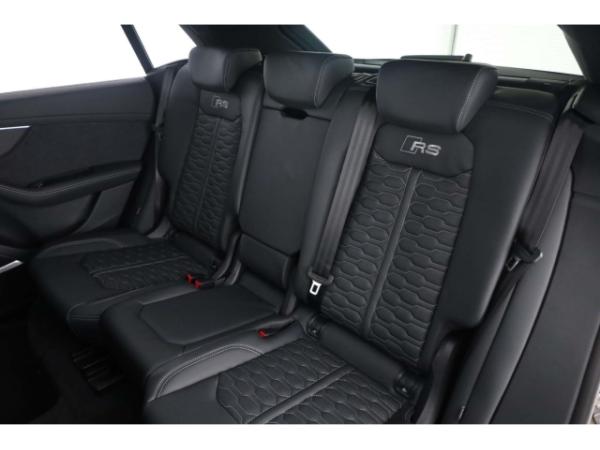 Audi RS Q8 TFSI quattro performance LP: 202.469,- /Head-up/Pano/RS-Exterieur/305 km/h