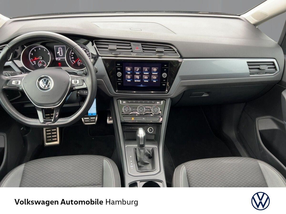 Volkswagen Touran 1.5 TSI DSG Panoramadach Sitzheizung PDC