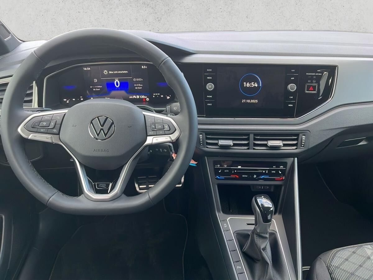 Volkswagen Taigo R-Line 1,0 l TSI OPF ) 7-Gang-Doppelkupplungsgetriebe DSG