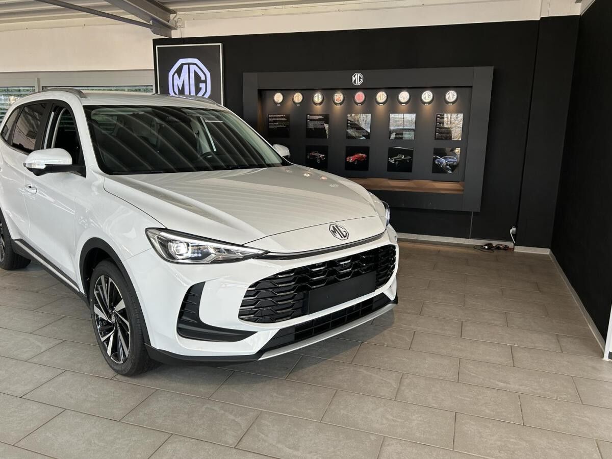 MG ZS 1.5 Hybrid+ Luxury (Privat)