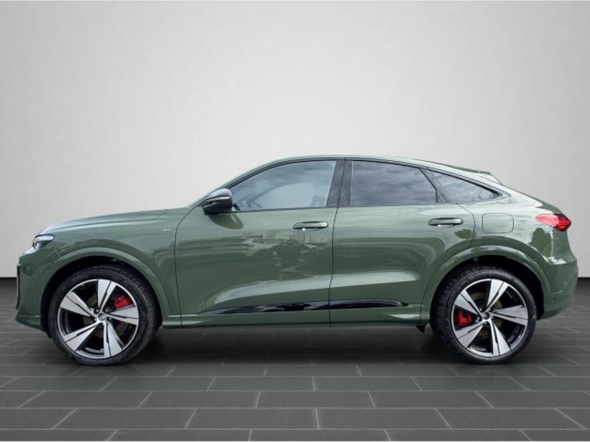 Audi Q5 Sportback e-hybrid quattro*neues Modell*AKTIONSRATE*uPE: €91.460,-*Beifahrer-Display*Pano*AHK*Head-