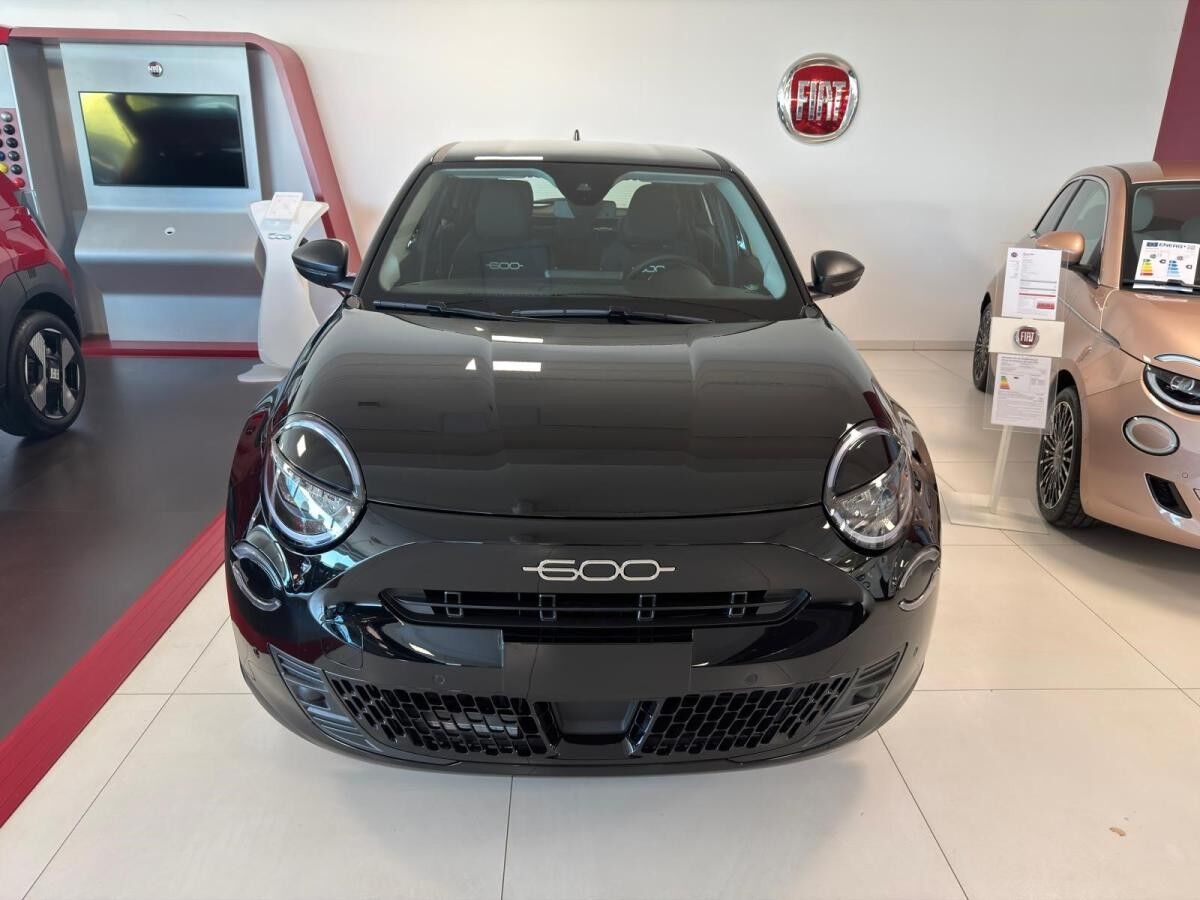 Fiat 600 Hybrid Business Edition 1.2 T3 Verfügbar in 5 Farben Abholung Mannheim