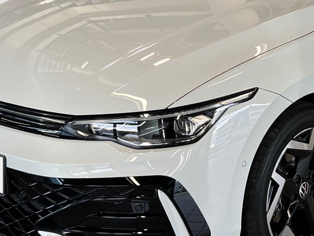 Volkswagen Golf R-Line 1.5 eTSI DSG AHK Head-Up Black-Style