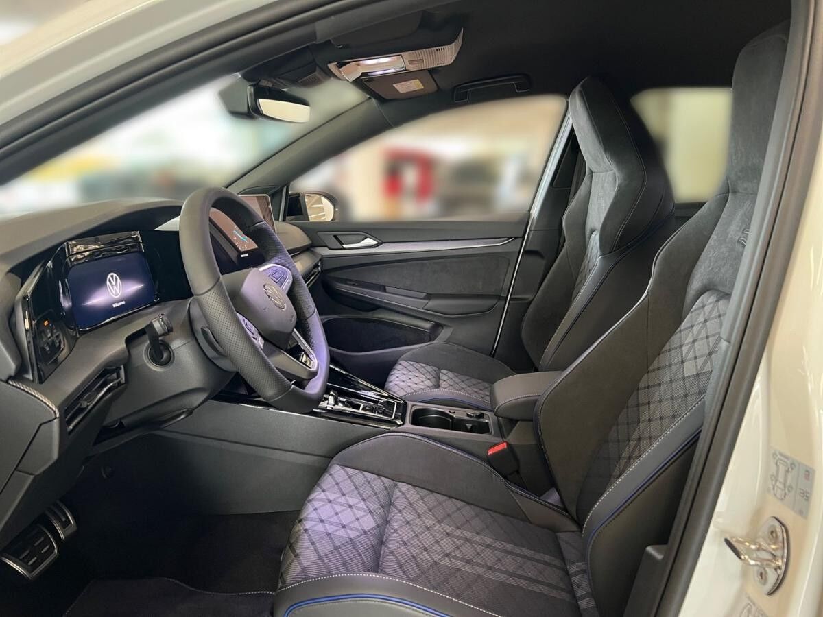 Volkswagen Golf R-Line 1.5 eTSI DSG AHK Head-Up Black-Style