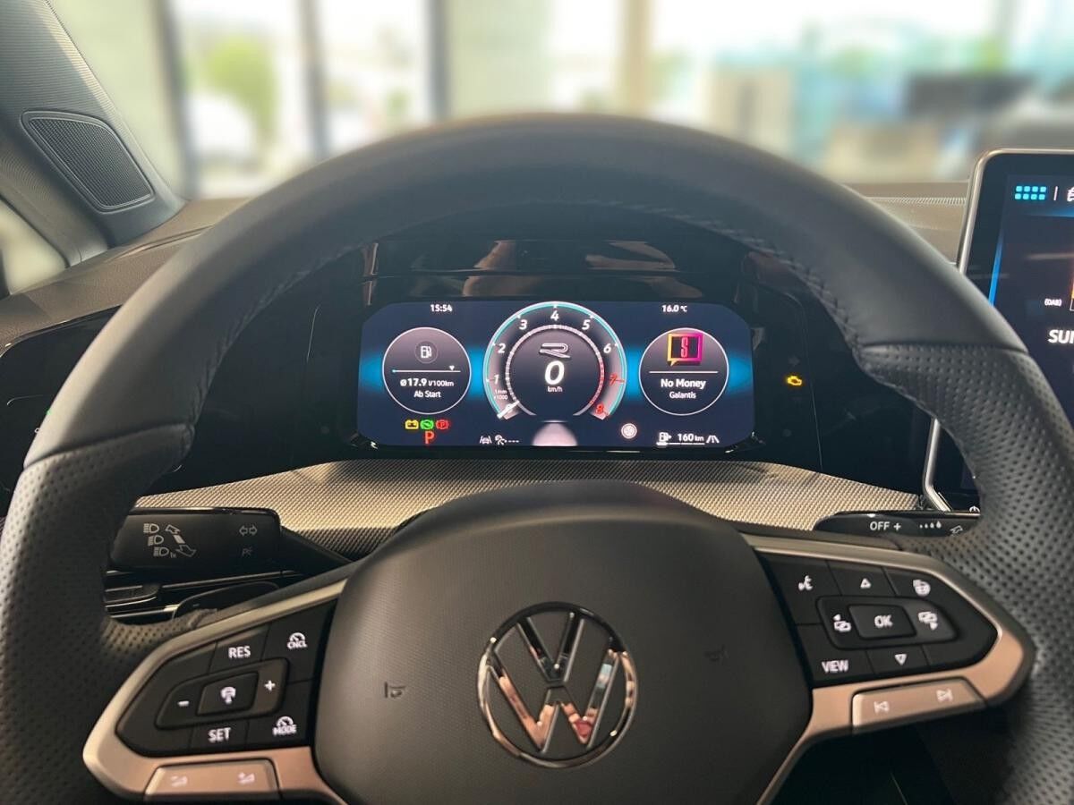 Volkswagen Golf R-Line 1.5 eTSI DSG AHK Head-Up Black-Style