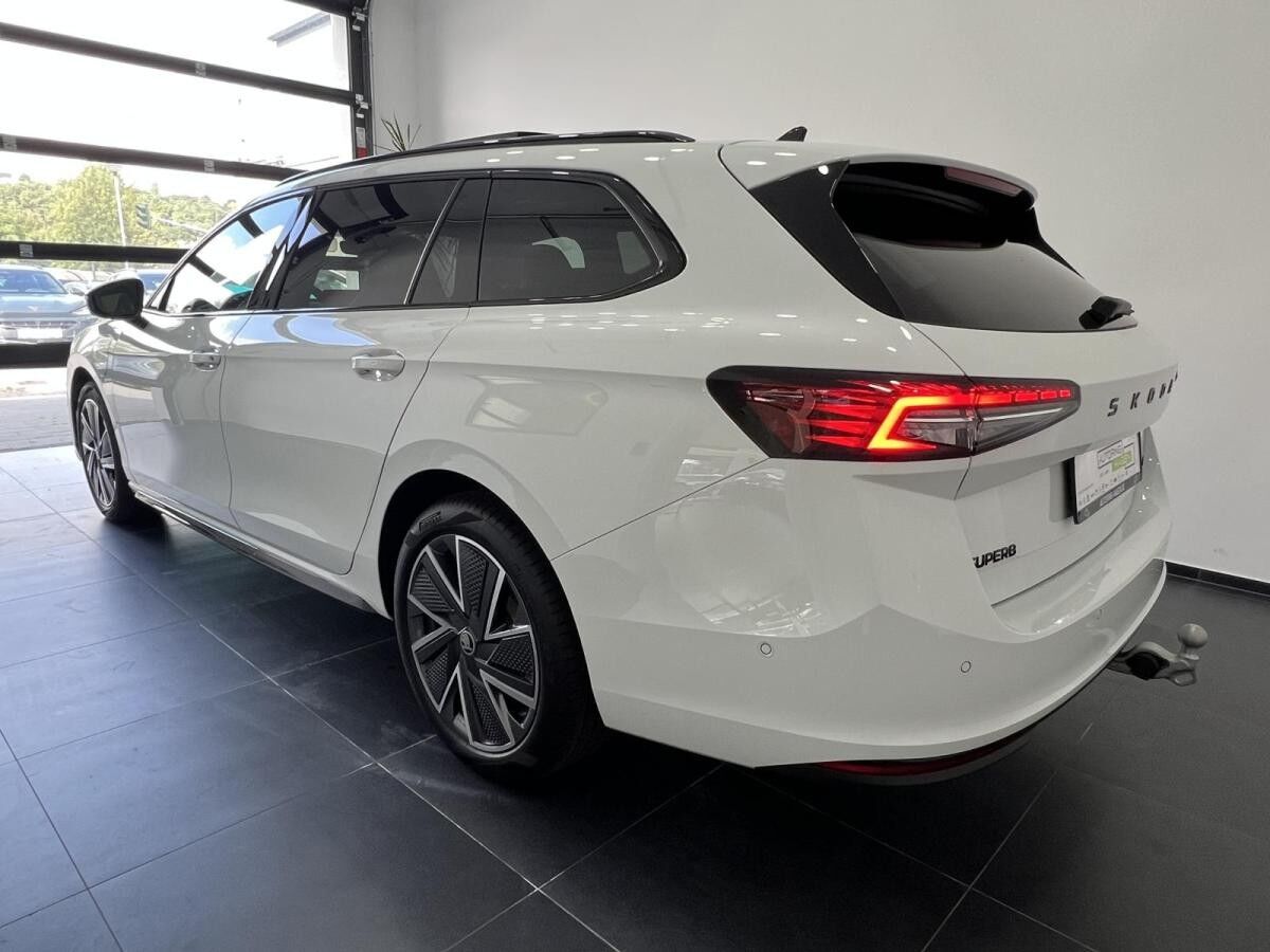 Skoda Superb iV Plug-in Hybrid Sportline Alle-Pakete! 0,5%