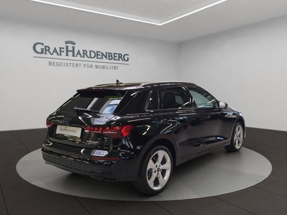 Audi A3 Sportback TFSI tronic advanced / SONDERABNEHMER / SOFORT VERFÜGBAR !