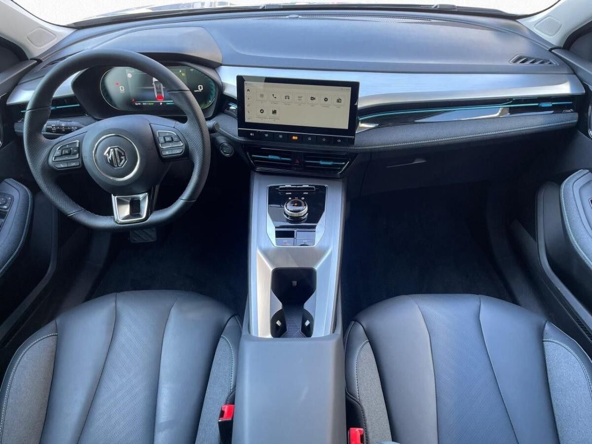 MG MG5 Maximal Luxury Black Months bis 30.11.2025