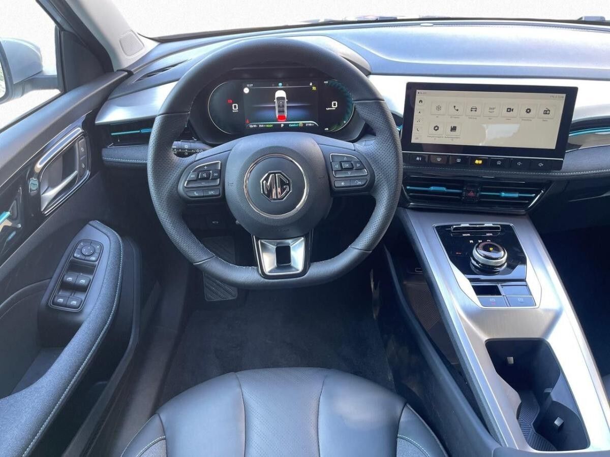 MG MG5 Maximal Luxury Black Months bis 30.11.2025