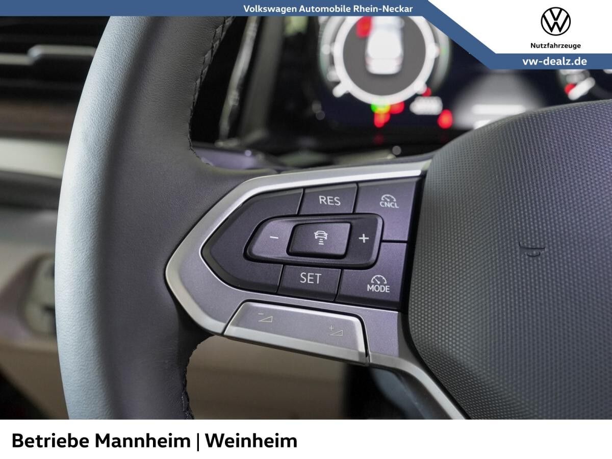 Volkswagen Multivan Style KR 2.0 TDI SCR DSG Volkswagen Multivan Style KR 2.0 TDI SCR DSG