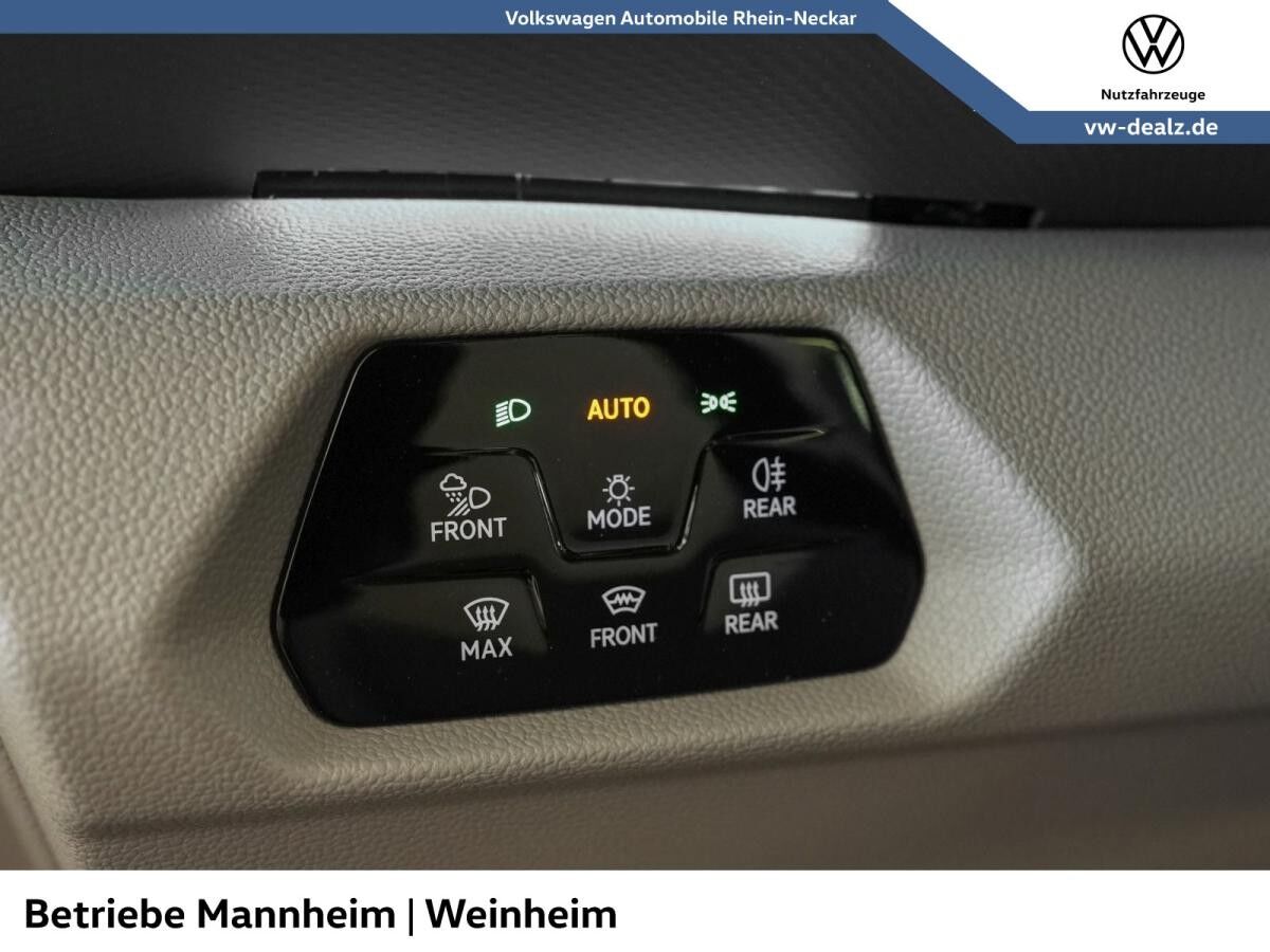Volkswagen Multivan Style KR 2.0 TDI SCR DSG Volkswagen Multivan Style KR 2.0 TDI SCR DSG