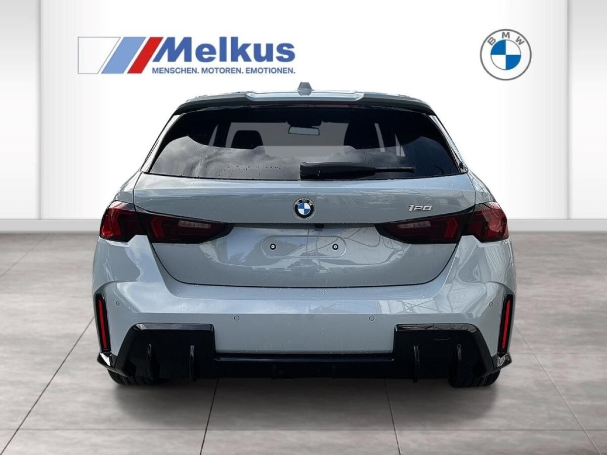 BMW 120 Lenkradheizung - Anhängerkupplung - M Sportpaket Pro - BMW Niere Iconic Glow