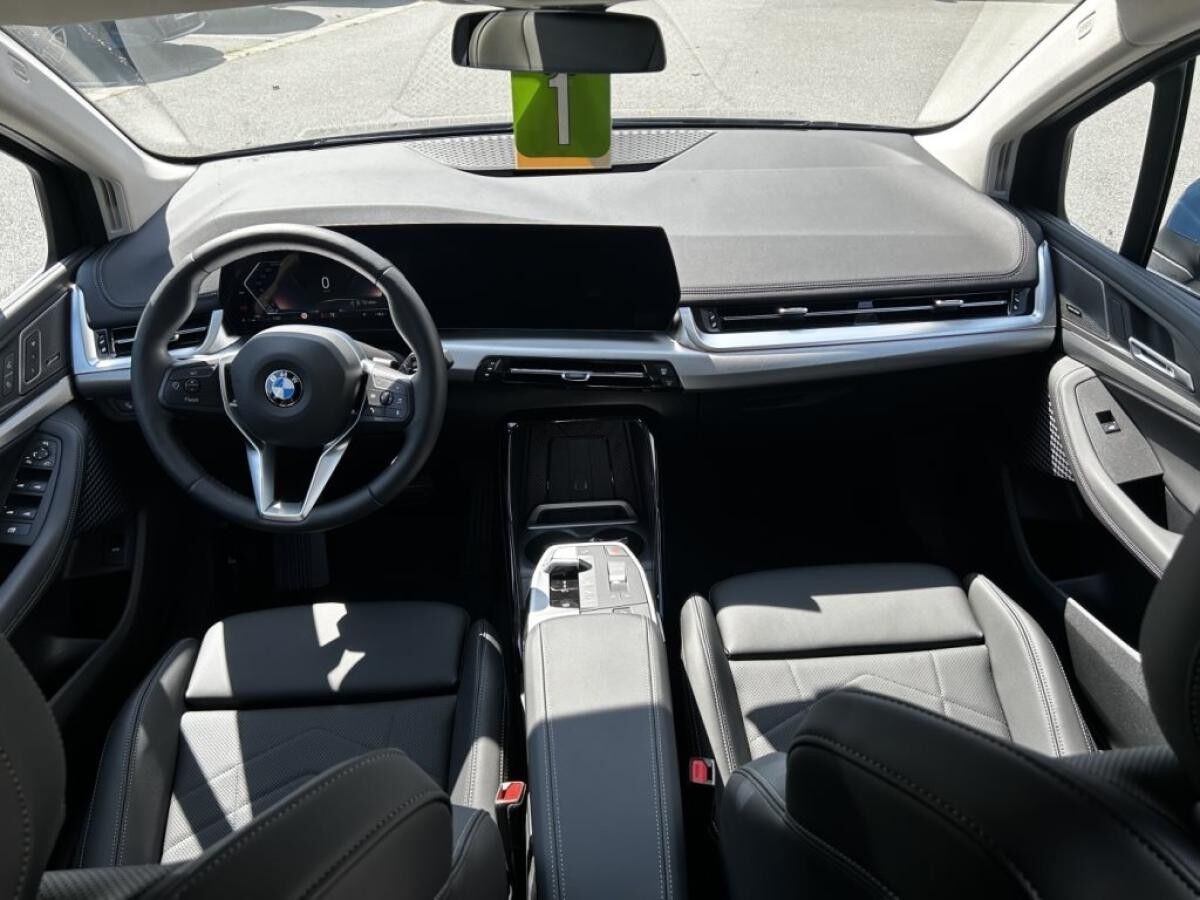 BMW 220 Active Tourer Luxury Line - Komfortzugang - Adaptive LED - Aktiv Sitze - Anhängerkupplung