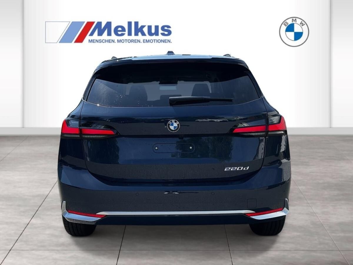BMW 220 Active Tourer Luxury Line - Komfortzugang - Adaptive LED - Aktiv Sitze - Anhängerkupplung