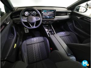 Volkswagen Passat 2.0 TDI 4MOTION DSG Pano Harman AHK Blac