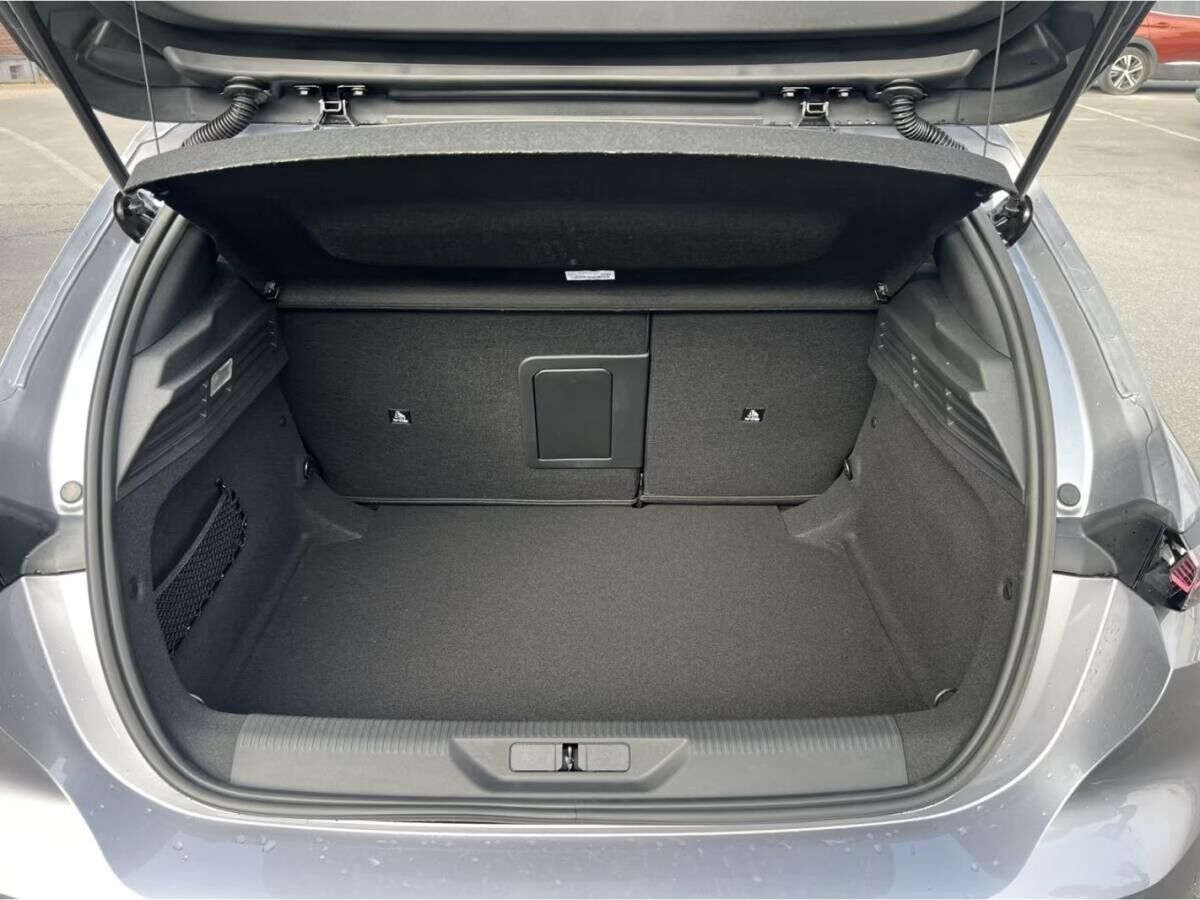 Peugeot 308 GT Hybrid 145 e-DSC6*BLACK-WEEK-SPECIAL* Peugeot 308 GT Hybrid 145 e-DSC6*BLACK-WEEK-SPECIAL*