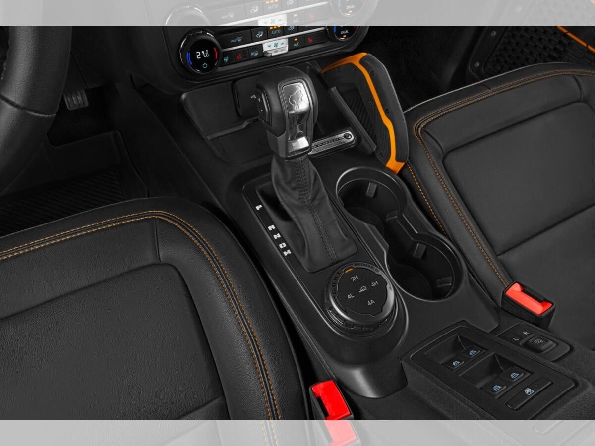 Ford Bronco Badlands V6 4x4 NAVI KAMERA LEDER uvm. Ford Bronco Badlands V6 4x4 NAVI KAMERA LEDER uvm.