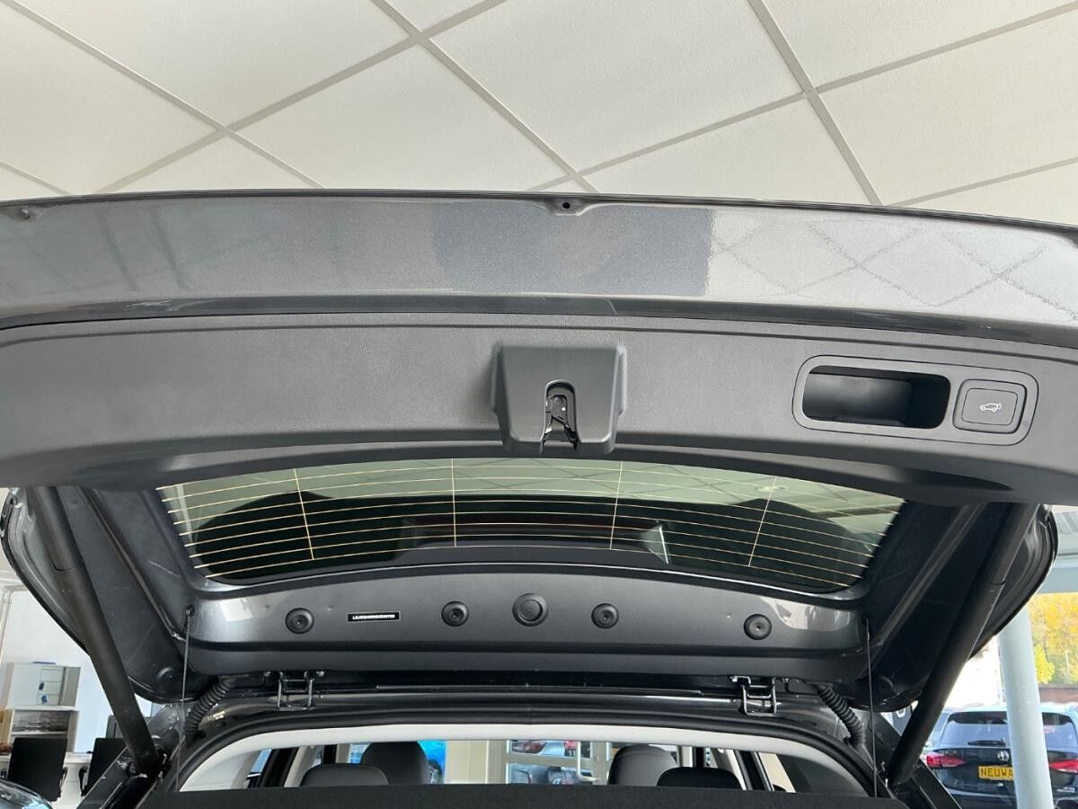 MG S5 EV Long Range Luxury