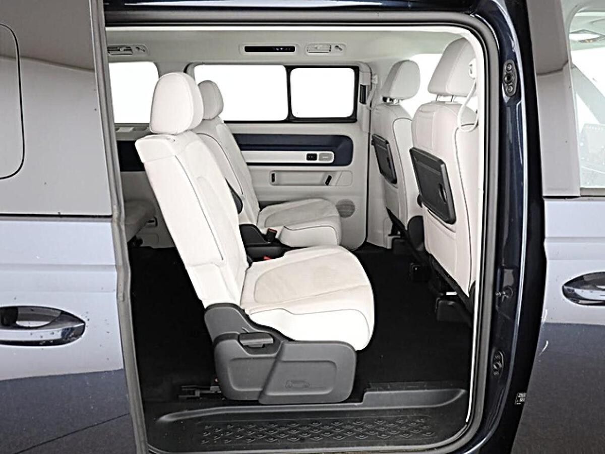 Volkswagen ID.Buzz Pro 286PS 86kWh 6Sitze langer Radstand AHK Winterr. Anschlussgarantie AreaView