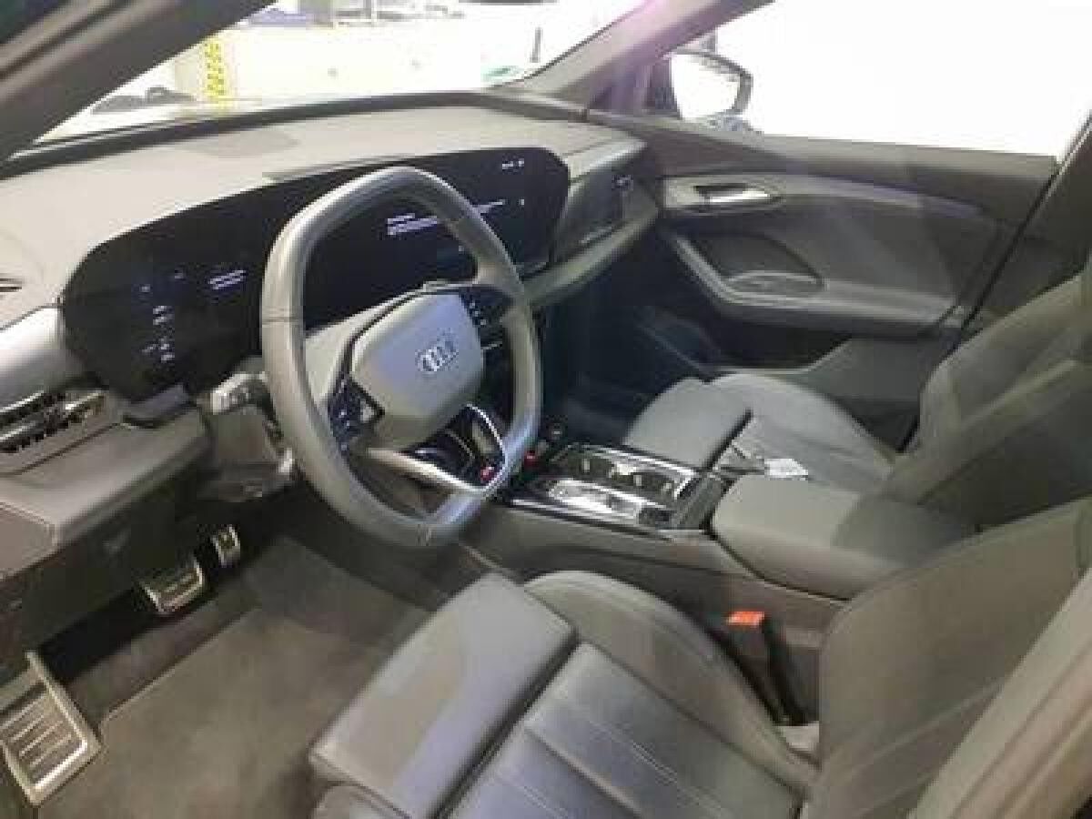 Audi Q6 e-tron quattro 360 4xSHZ ACC AUT Akustikglas