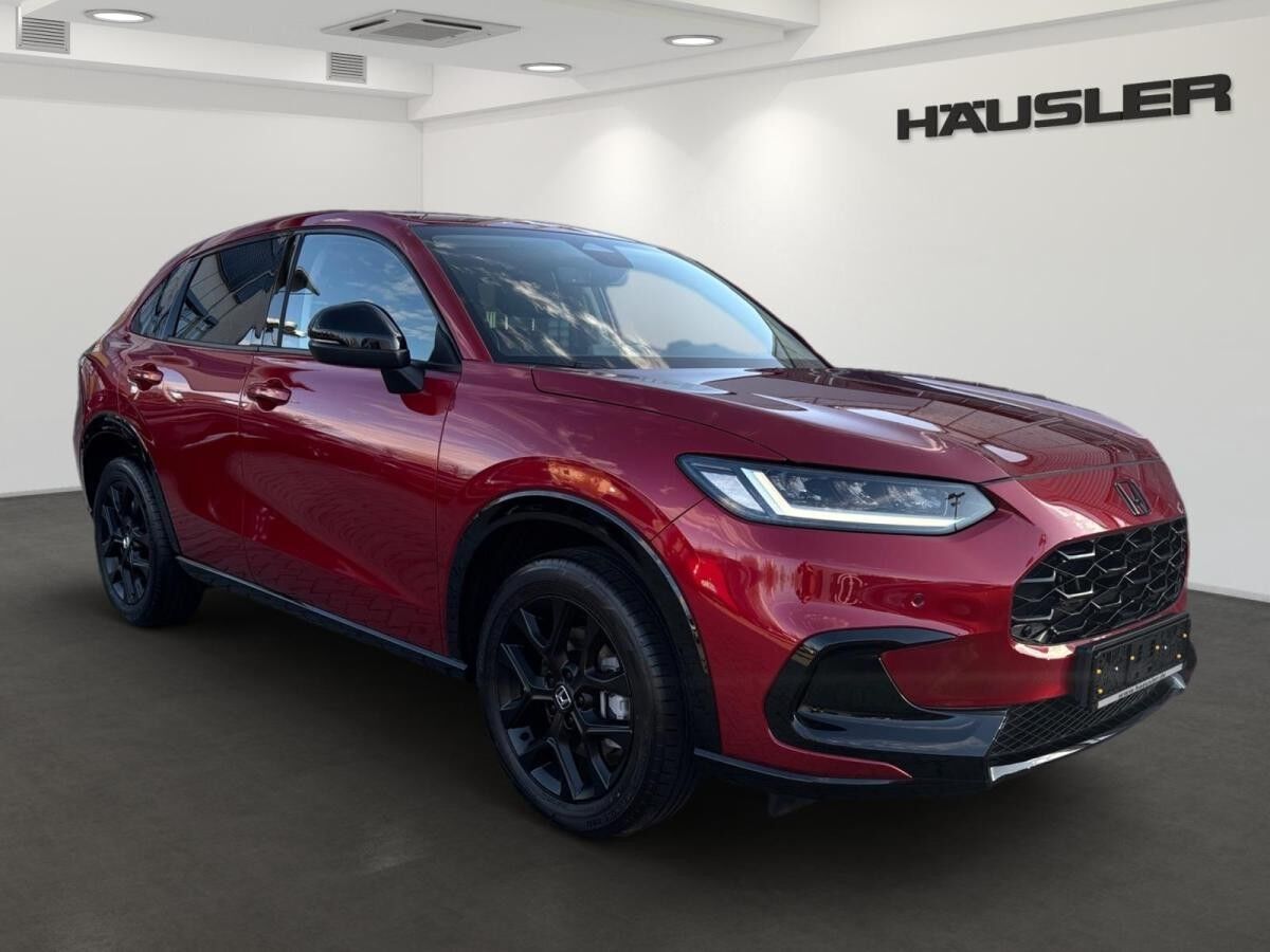 Honda ZR-V Sport mit Black Emblem