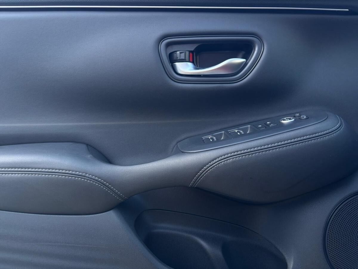 Honda ZR-V Sport mit Black Emblem