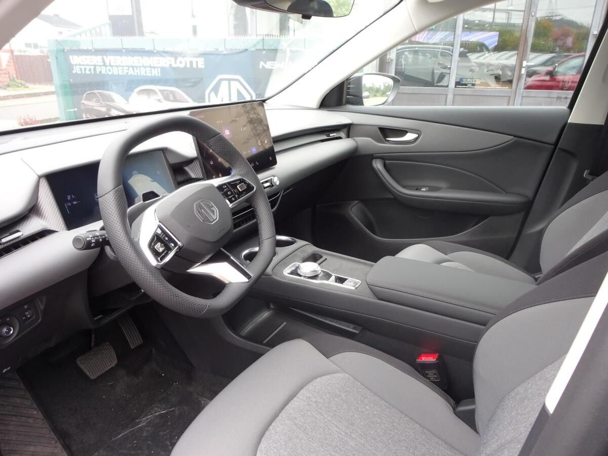 MG S5 EV Comfort Standard Range Black Month *Gewerbe*