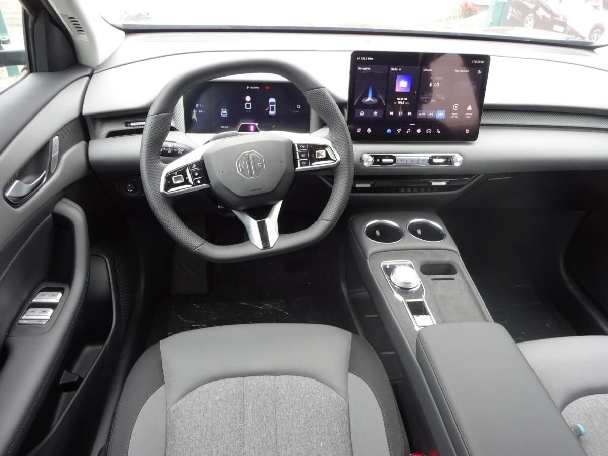 MG S5 EV Comfort Standard Range Black Month *Gewerbe*