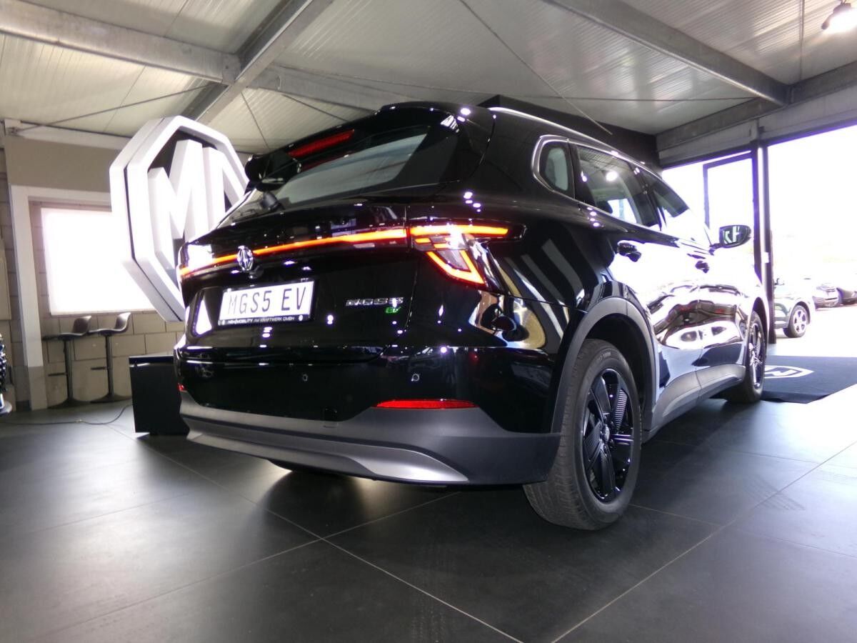 MG S5 EV Comfort Standard Range Black Month *Gewerbe*