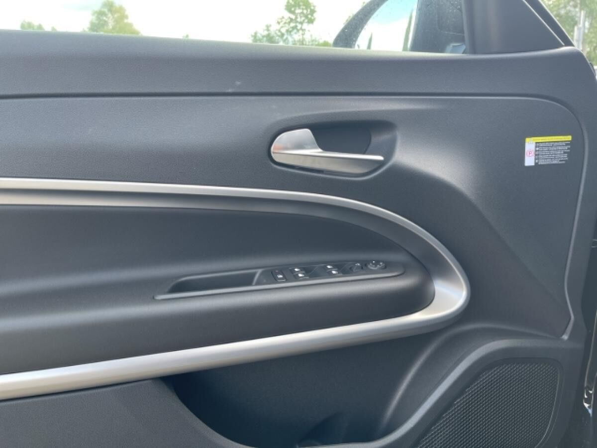 Jeep Avenger Altitude Automatik VORLAUF ALLWETTER+PDC+KAMERA+CARPLAY+SHZ