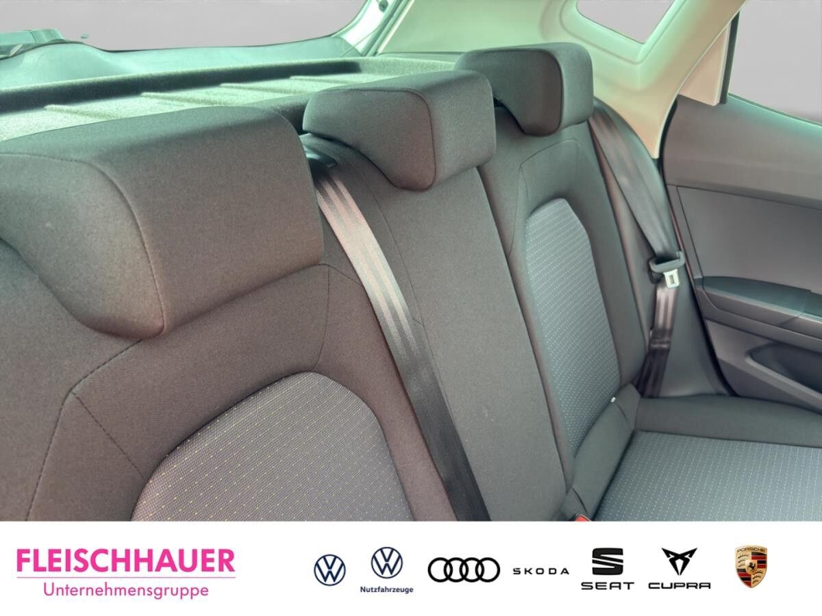 Seat Arona Road Edition 1.0 TSI 85 kW (116 PS) 7-Gang-DSG, AHK