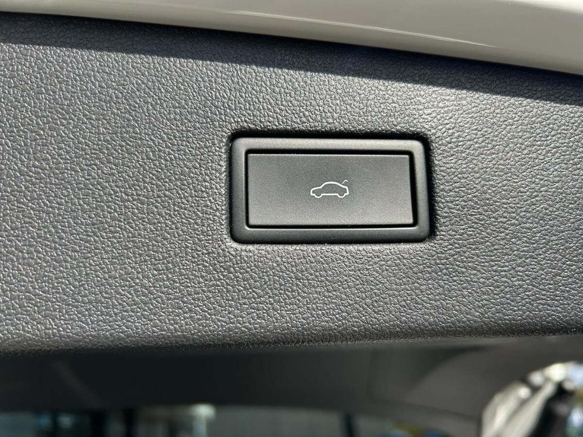 Volkswagen Tiguan Allspace 2.0 TDI DSG 4M R-Line AHK Matrix