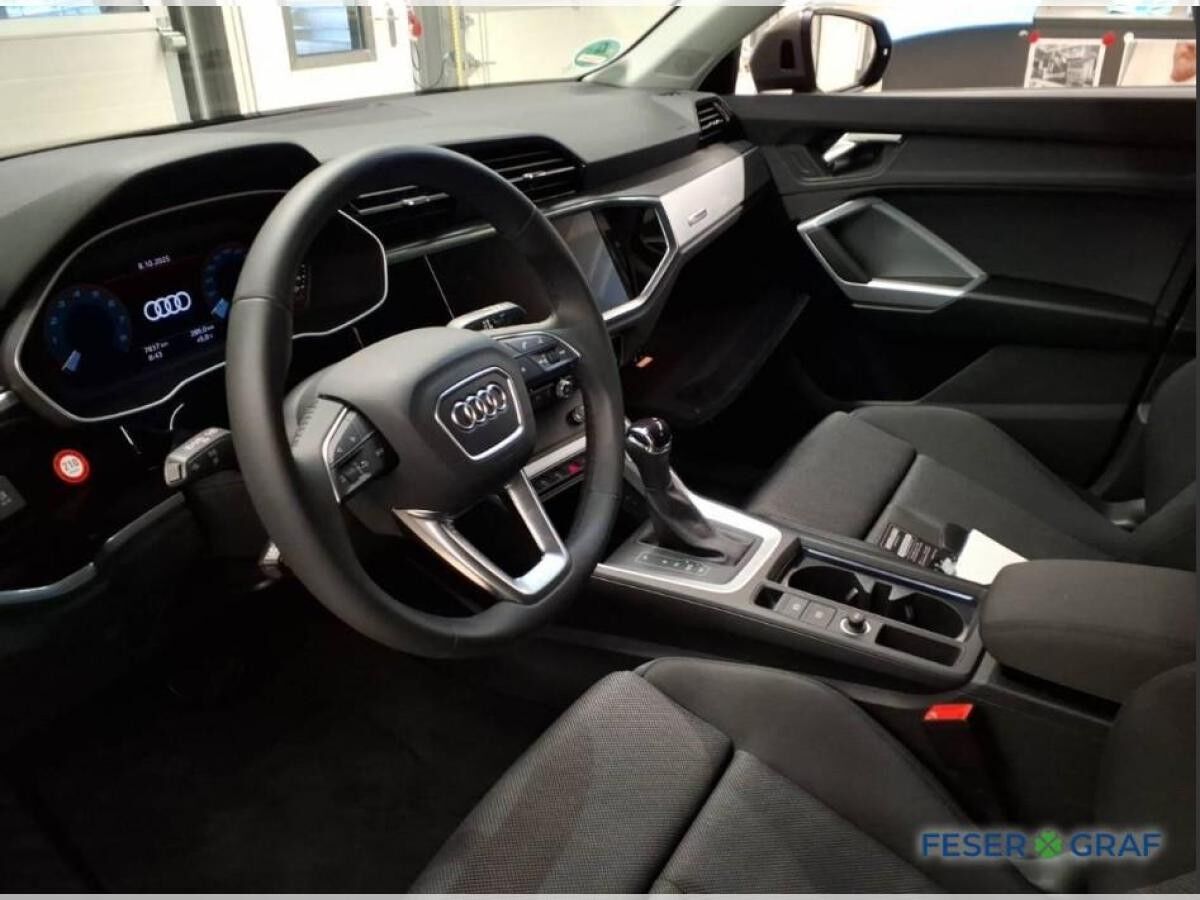 Audi Q3 advanced 35 TFSI S tronic Matrix AHK Keyless