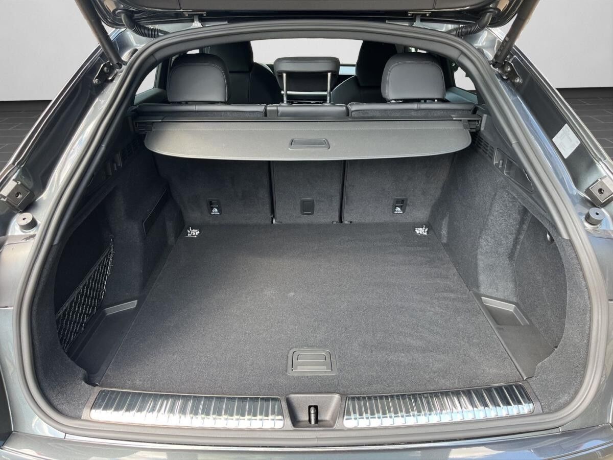 Audi Q5 Sportback TFSI quattro S tronic Audi Q5 Sportback TFSI quattro S tronic