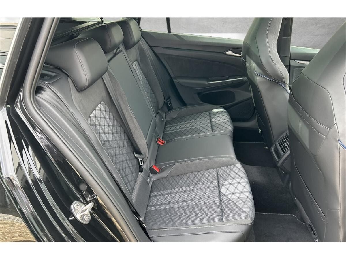 Volkswagen Golf Variant R-Line 1,5 l eTSI DSG *AHK*BUSINESS*IQ.LIGHT*PANO*360*TECHNIK-PAKET*