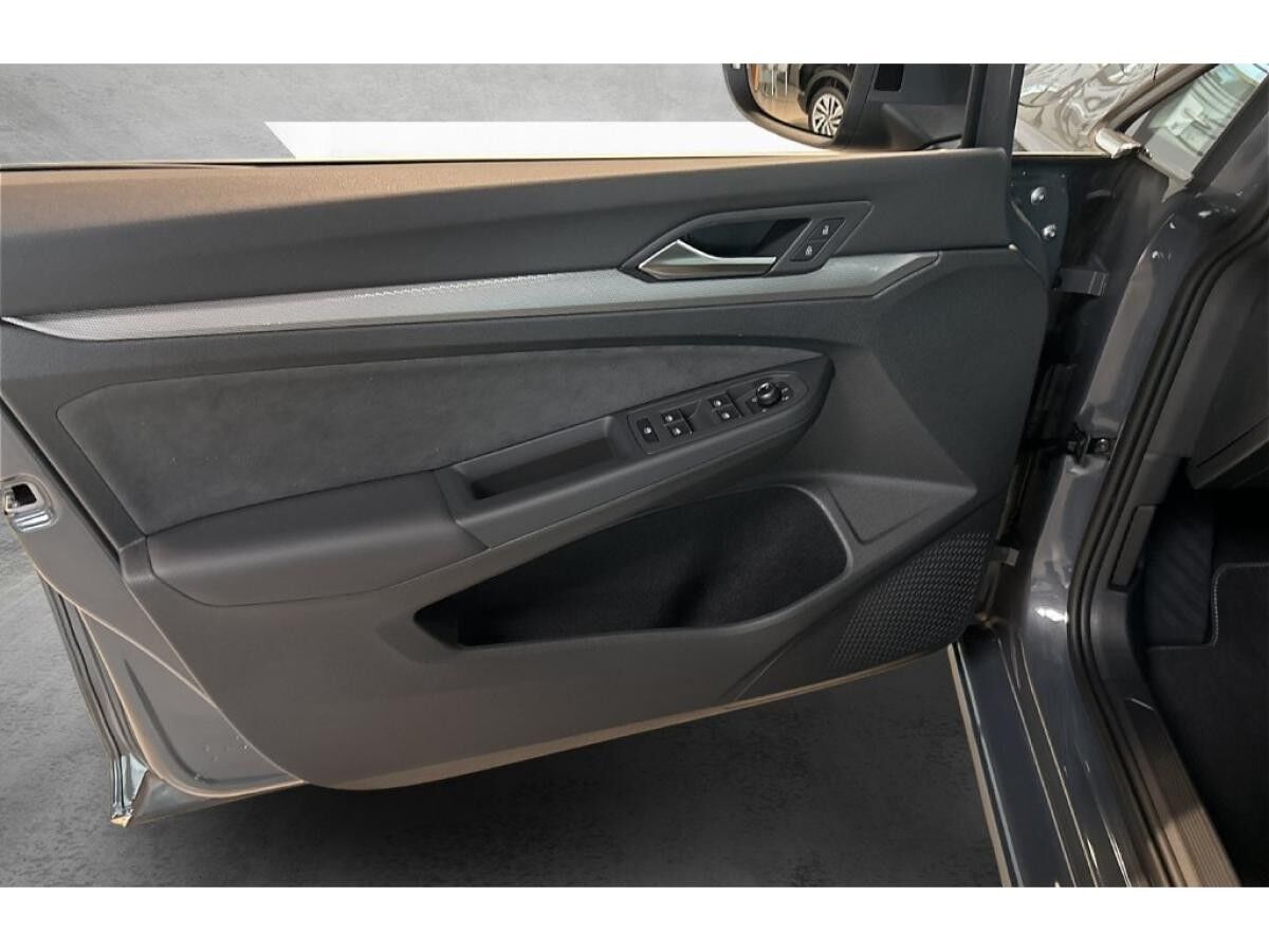 Volkswagen Golf Variant *AHK*DCC*360*BUSINESS*18ZOLL*