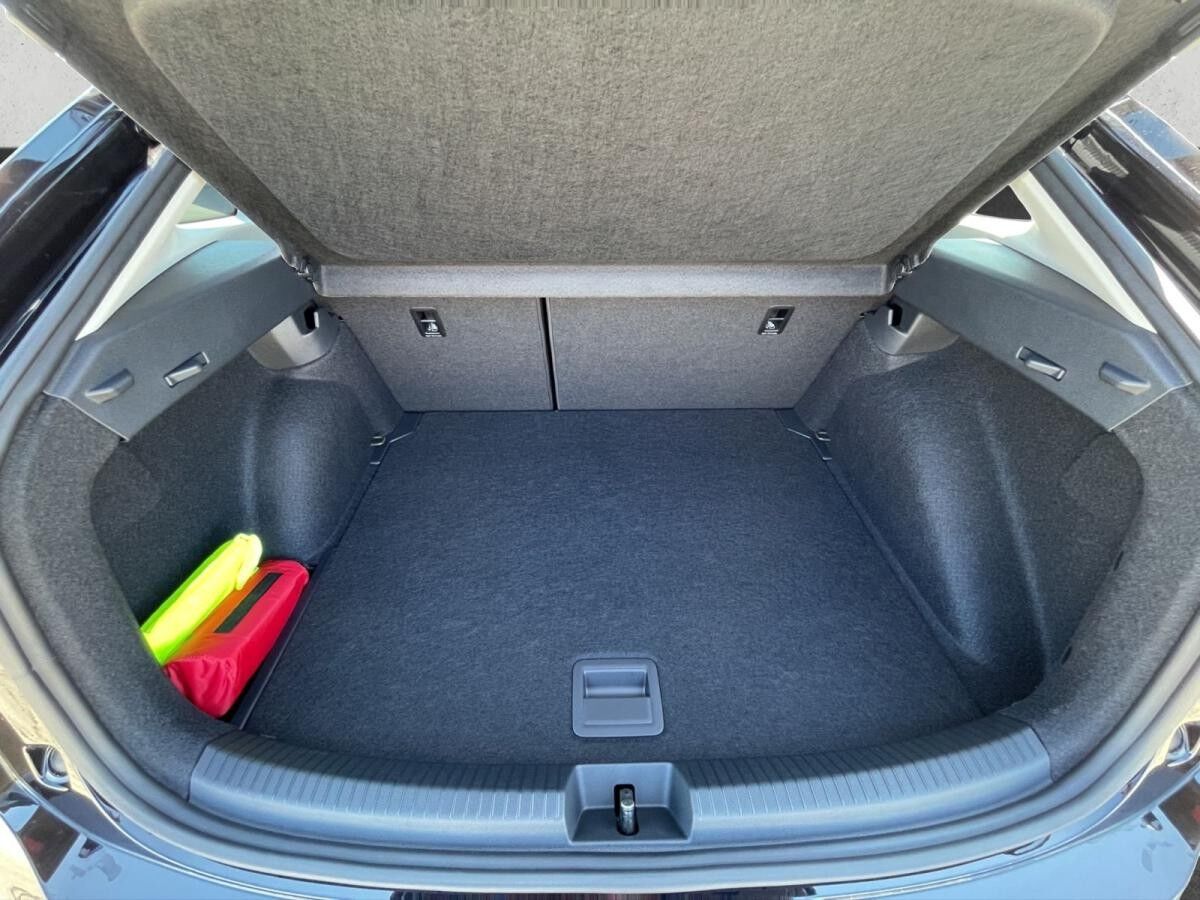 Volkswagen Taigo Life 1.0 TSI IQ.Light,Navi