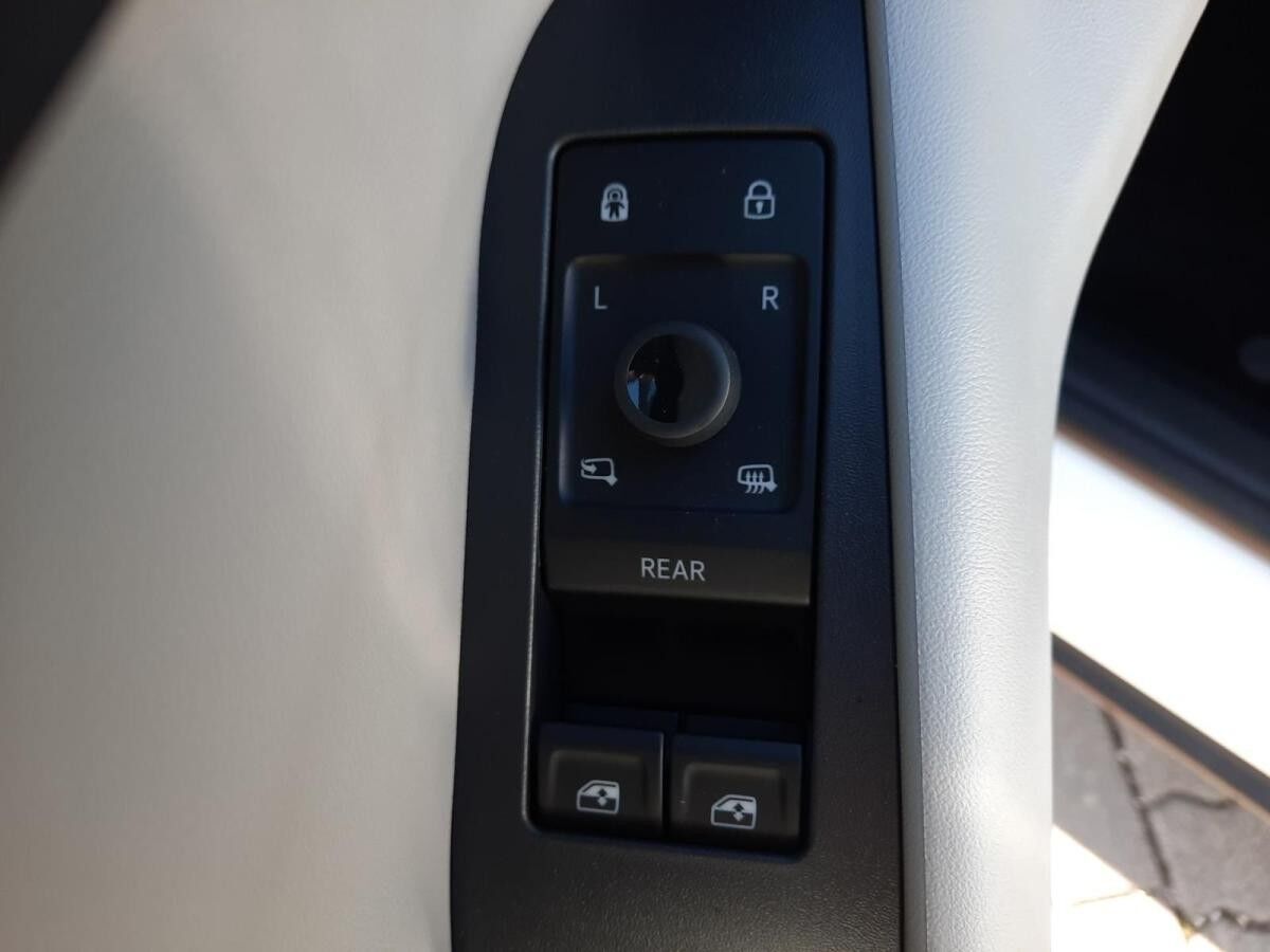 Ford Explorer RWD H ACC 19 Zoll Räder Klima