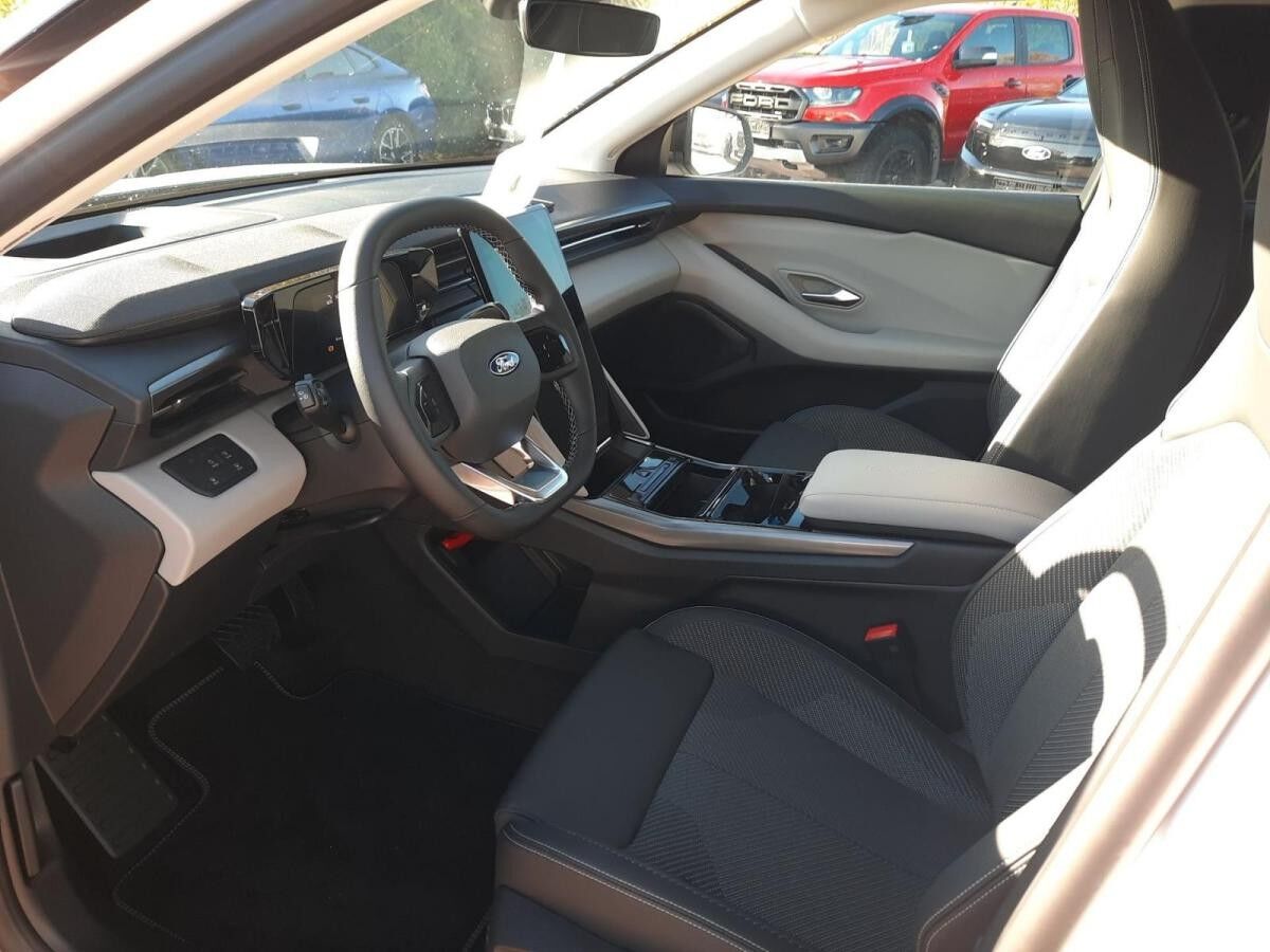 Ford Explorer RWD H ACC 19 Zoll Räder Klima