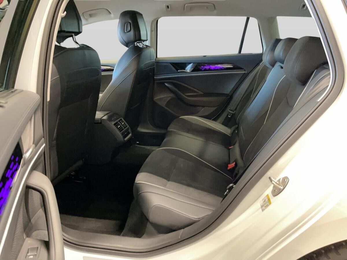 Volkswagen Passat Variant Elegance 2.0 TDI DSG 360 ACC AUT