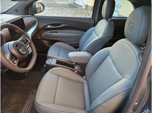 Fiat 500e Giorgio Armani - Vollausstattung - Panoramadach - JBL