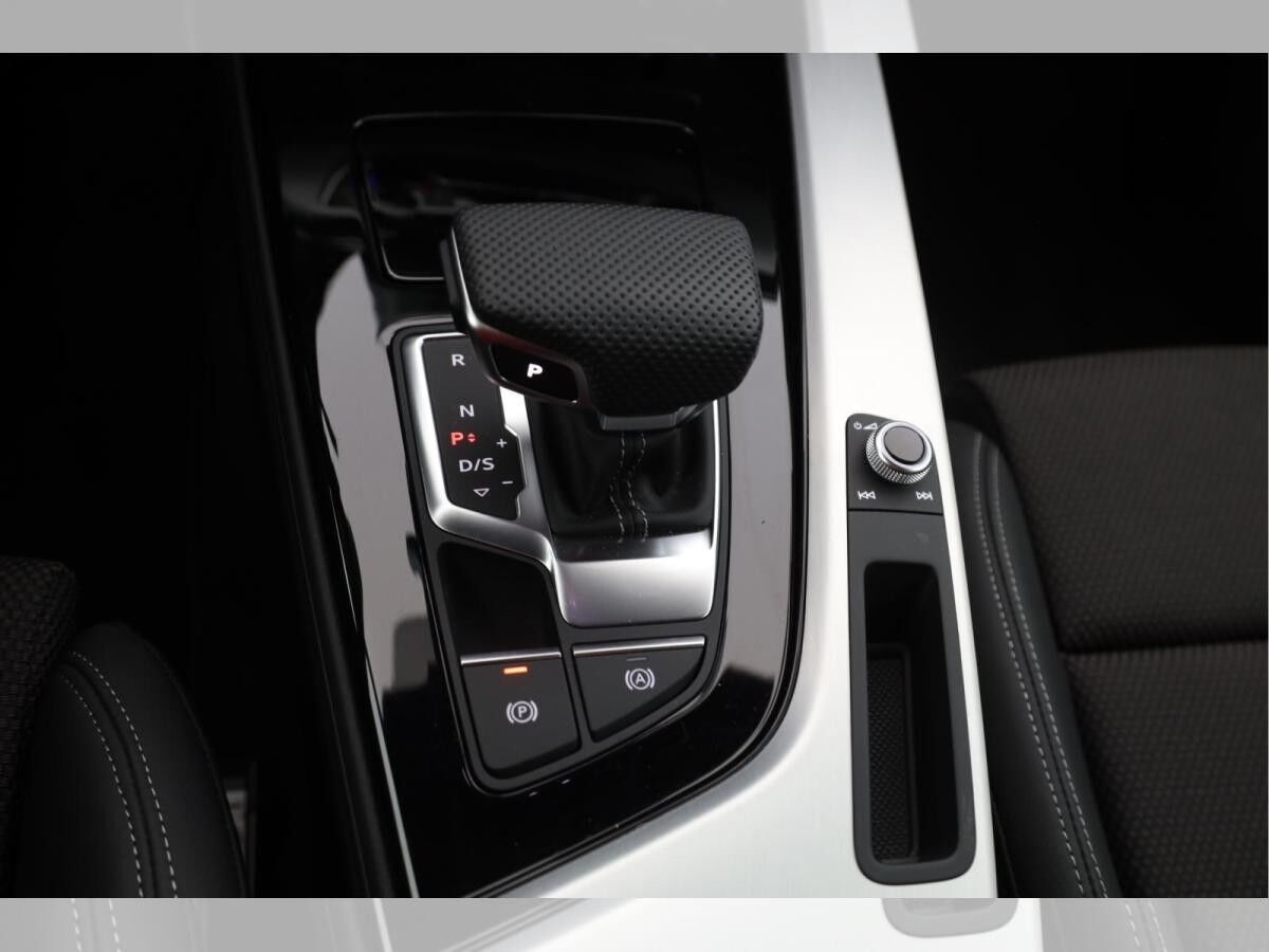 Audi A4 Avant 35 TDI S tronic S line