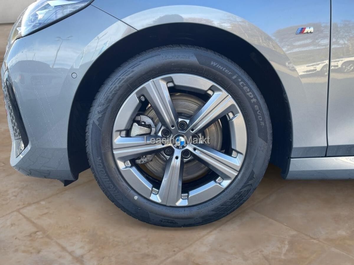 BMW 230 223i xDrive Active Tourer / NP= 62.230,- / AHK /