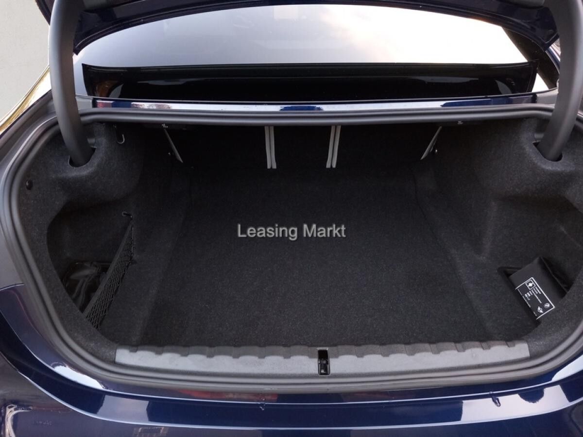 BMW M4 Competition M xDrive /NP=130.270,- / M Carbon